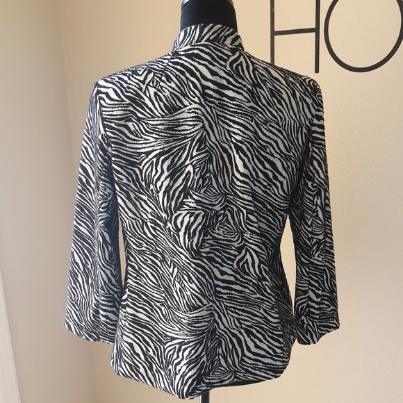Notations Zebra Print Swing Jacket - Picture 4 of 10